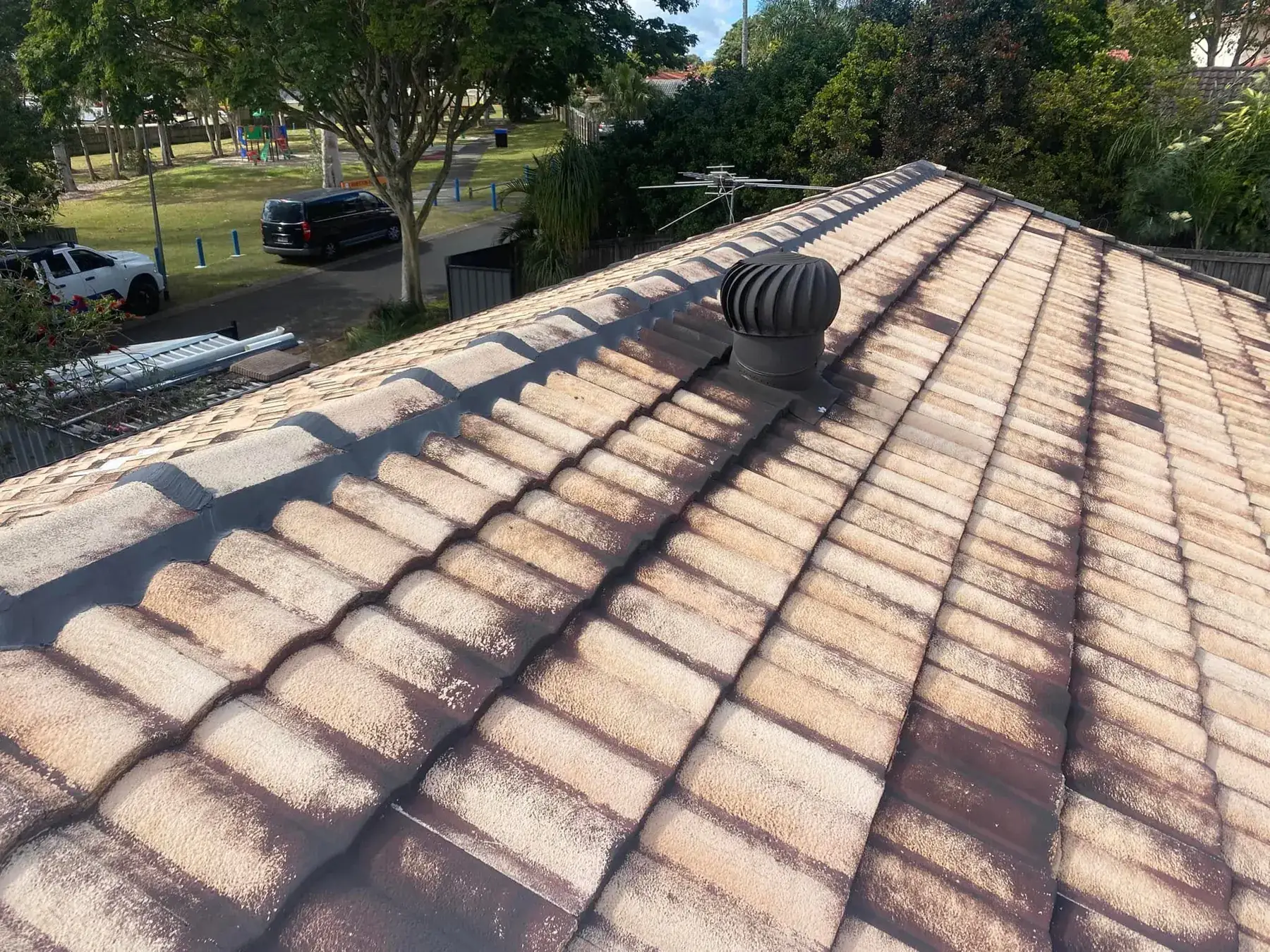 Concrete tile roof in Boronia Heights, before restoration