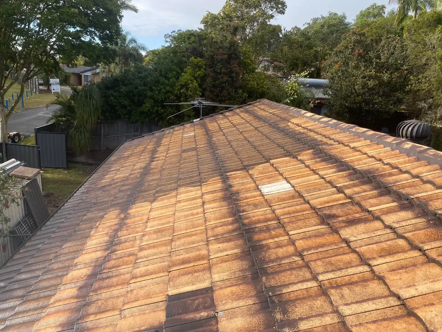 Concrete tile roof in Boronia Heights, before restoration